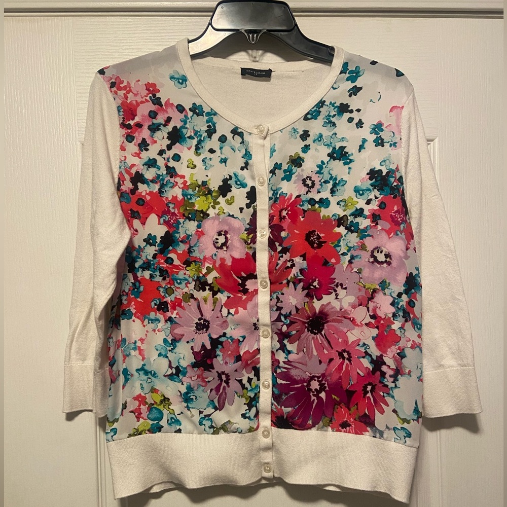 Ann Taylor white and pink floral cardigan with 3/4 sleeves